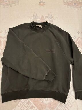 Fear of God Essentials Crewneck Sweatshirt Off Black (Dark Olive Green)